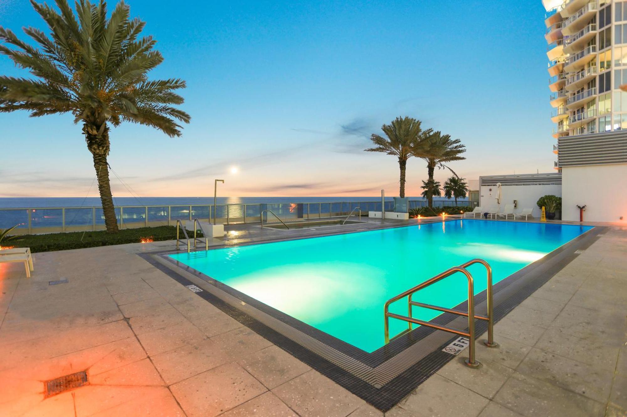 Montecarlo Miami Beach Eksteriør billede